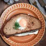 Egg-in-the-hole-Sandwich