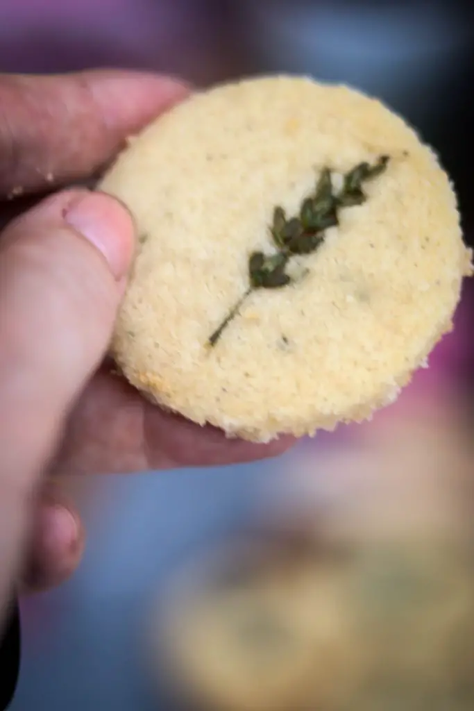 Shortbread Cookies mit Kräutern - Mein wunderbares Chaos