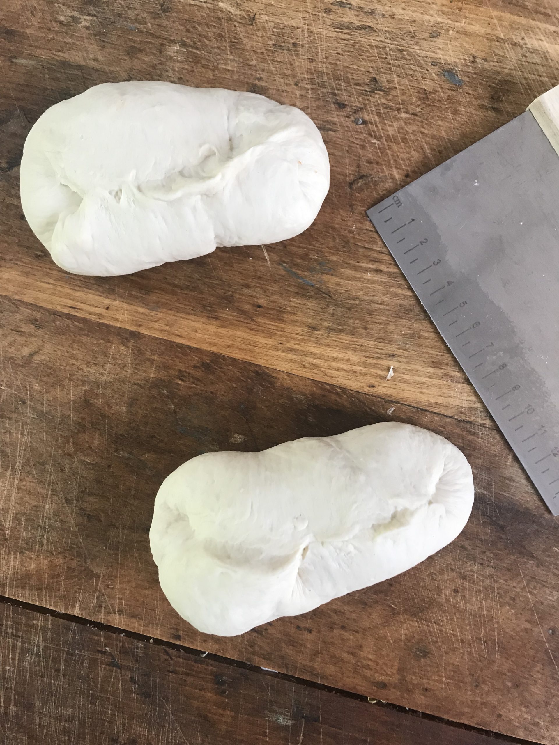 Panuozzo mit gebratenen Auberginen, Basilikum und Mozzarella - Mein ...